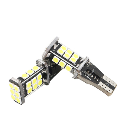 Il faro 12V di T15 3030 24SMD Canbus LED evidenzia l'inversione della luce dell'angolo dell'automobile
