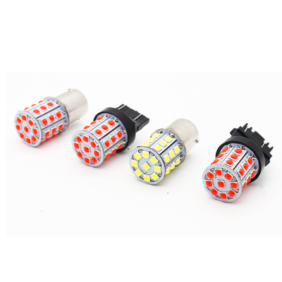 Segnali di svolta LED bianchi di lunga durata per auto 12V Corpo in lega di alluminio Bianco Giallo Rosso 3030 33SMD