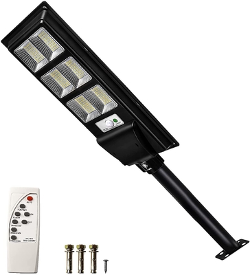 Un'iluminazione pubblica solare da 120 watt per resistenza bianca IP65 dell'inondazione di luce del giorno all'aperto 5000K impermeabile