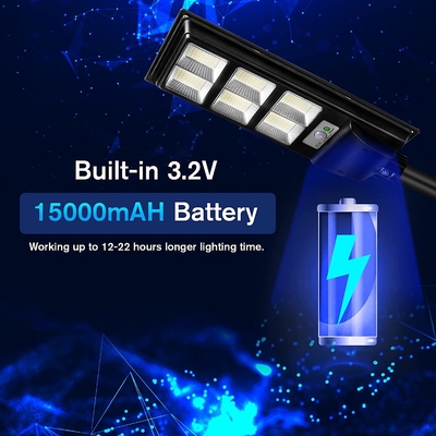 Un'iluminazione pubblica solare da 120 watt per resistenza bianca IP65 dell'inondazione di luce del giorno all'aperto 5000K impermeabile